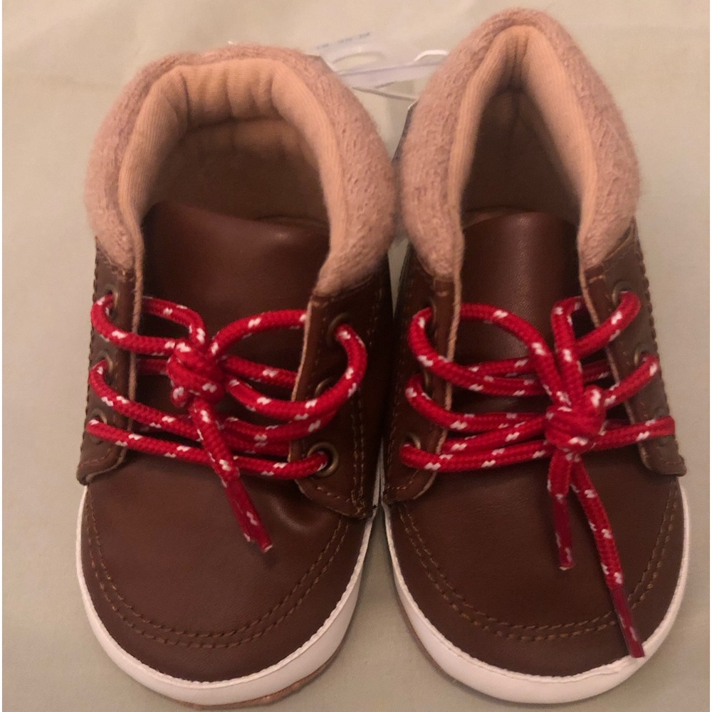 Size 18-24 month casual shoe for baby boys.